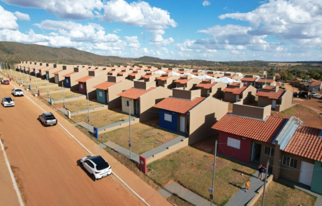 Agehab entrega 50 casas a custo zero em Posse, nesta terça-feira